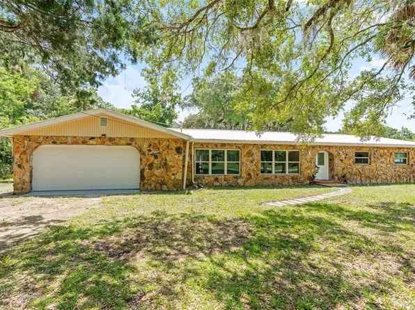 67 Cove Rd, Inglis, FL 34449