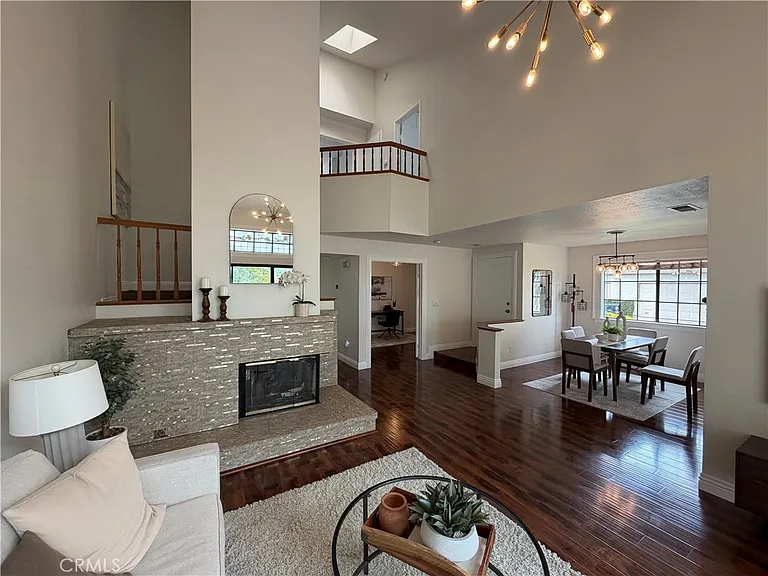 22966 Estoril Dr — Photo 2