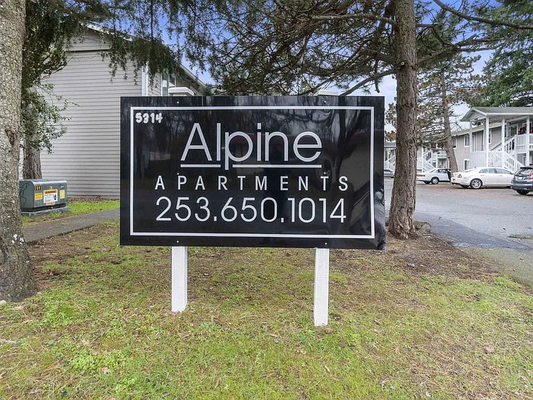 Alpine Apartments