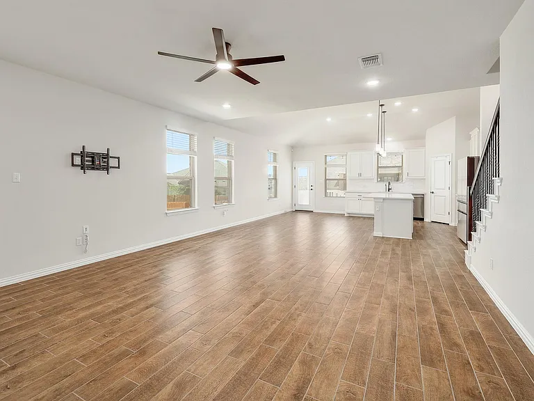 1228 Calendula Trl — Photo 6