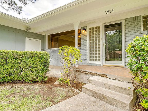 5th image of 1813 Thomas Pl