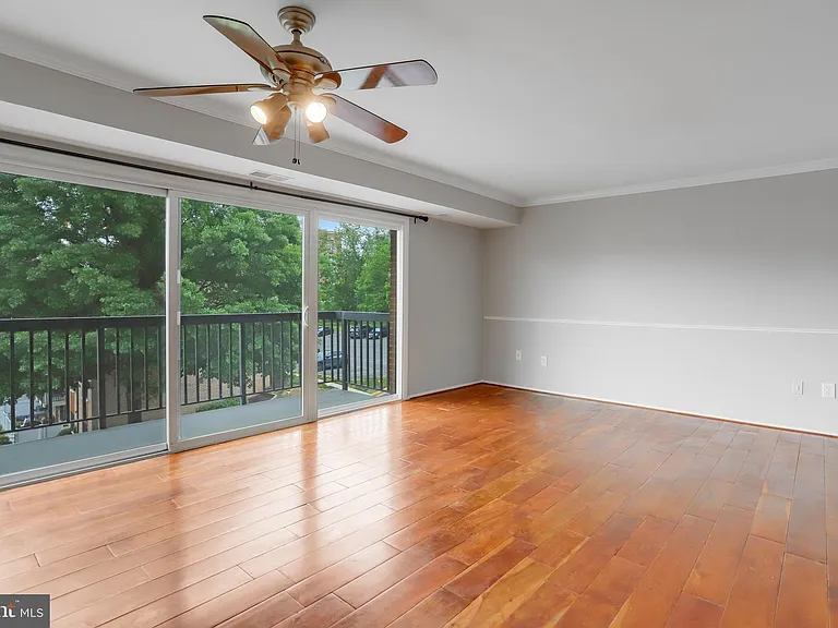 3240 S 28th St #303 — Photo 23