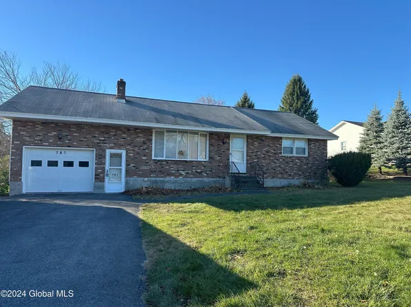 787 Pearse Road, Niskayuna, NY 12309