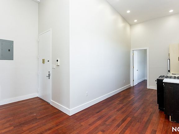 2nd image of 276 Boerum St #3A
