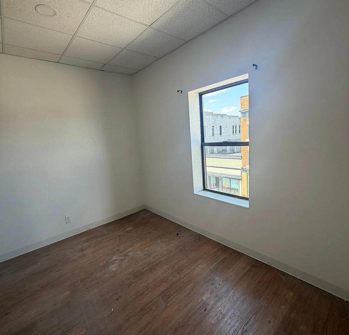 1109 Central Avenue 4 — Photo 3