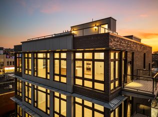 14 Green St #PENTHOUSE 2, Brookline, MA 02446