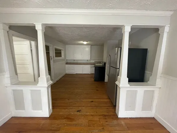 39 Hill St APT 104, Biddeford, ME 04005