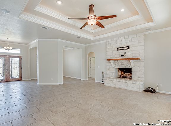 3rd image of 272 River Park Dr