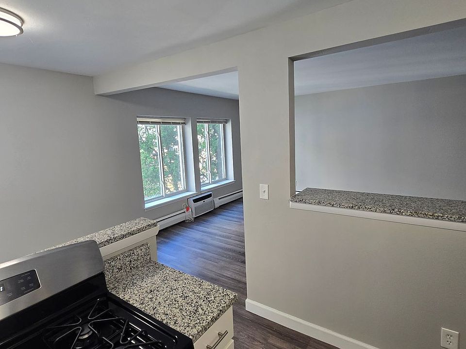 1st image of 2465 N Frederick Ave #201