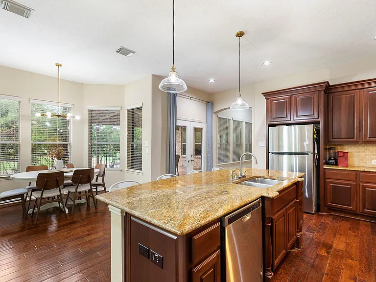 19 Driftdale Pl — Photo 23