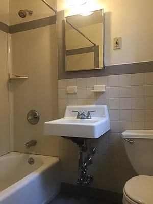 Rented by Waverly Realty Associates | media 20