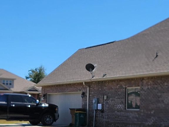 3rd image of 18255 Fraser Dr