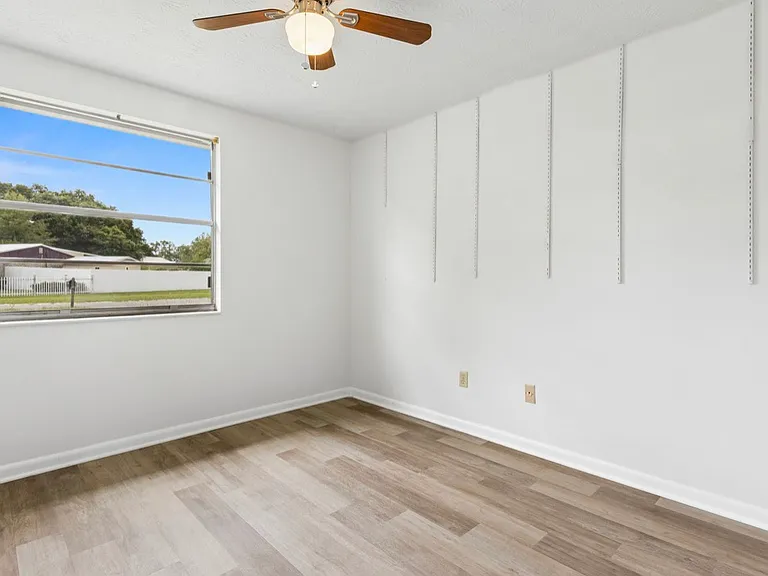 8428 Red Holly Ln — Photo 13