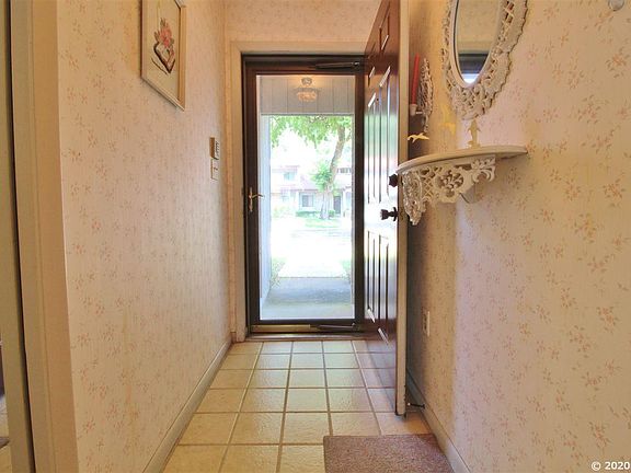 2nd image of 2731 NW 39th Dr