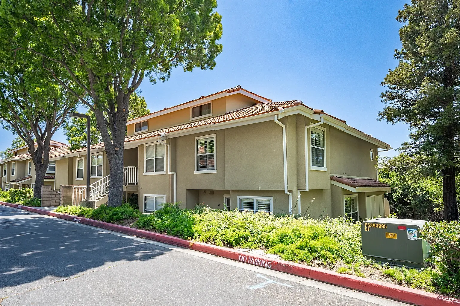 3 bed, 1343 sqft, $3,500 — Photo 1
