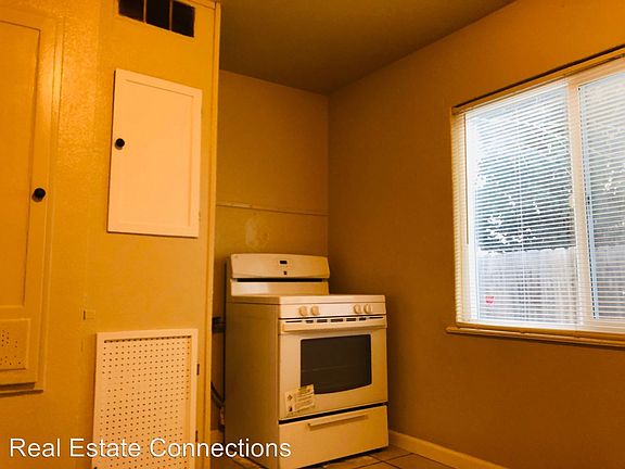 4th image of 716 N 1st St APT 3