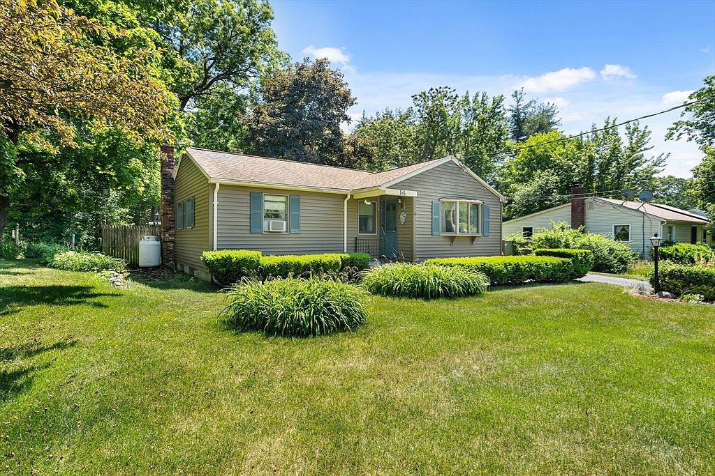 14 Pomeroy St, Easthampton, MA 01027 Zillow
