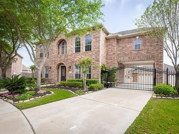 4th image of 7623 Bogard Ct