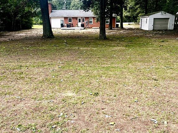 4th image of 26576 Three Notch Rd
