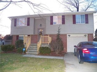507 Manor Gate Ln, West Newton, PA 15089