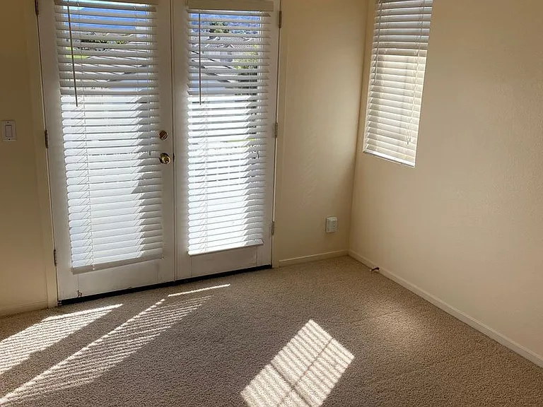 26418 Honor Ln — Photo 9