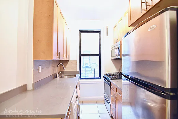 Rented by Bohemia Realty Group | media 6