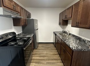615 Skyview Pl APT 16, Madison, WI 53713