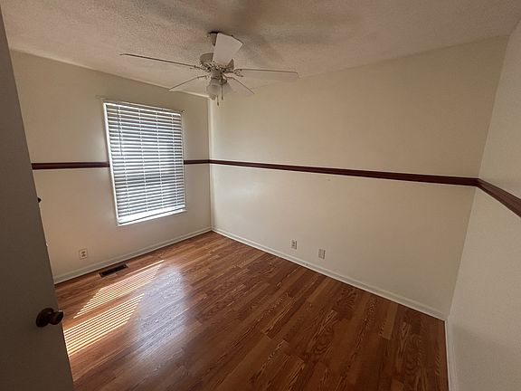 3rd image of 2319 Seven Mile Ferry Rd