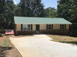 Woodbine Dr, Benton, TN 37307
