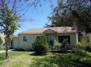 903 S Peach St, Medford, OR