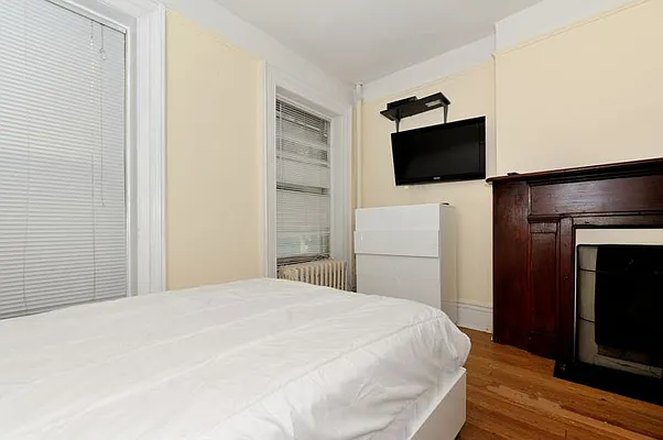 Rented by Eisenberg Exclusives | media 21