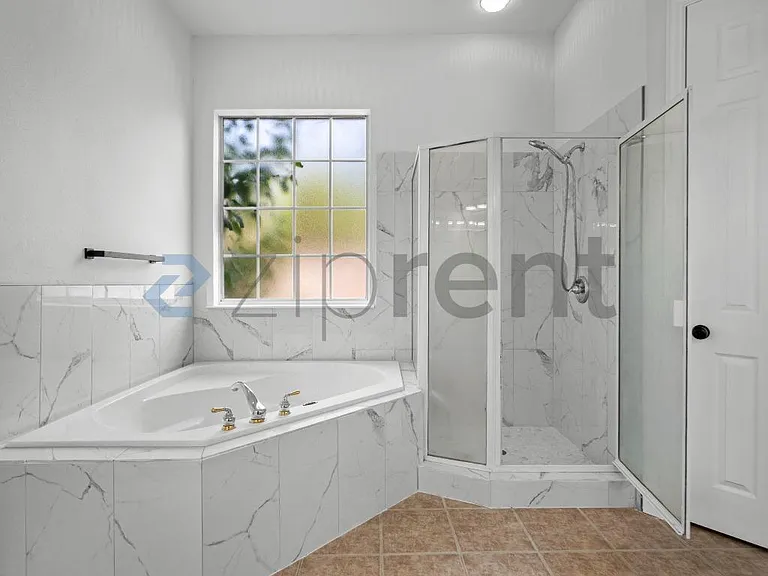 4509 Brittany Dr — Photo 20