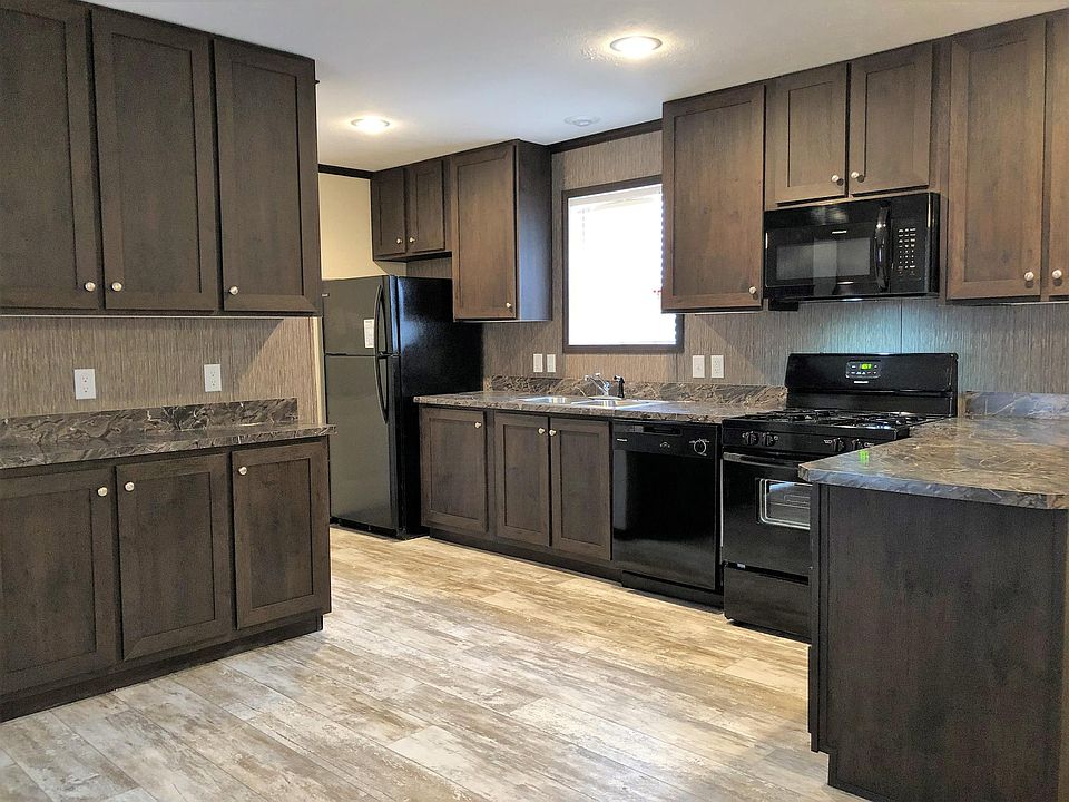 1st image of 4235 Hickory Trl W