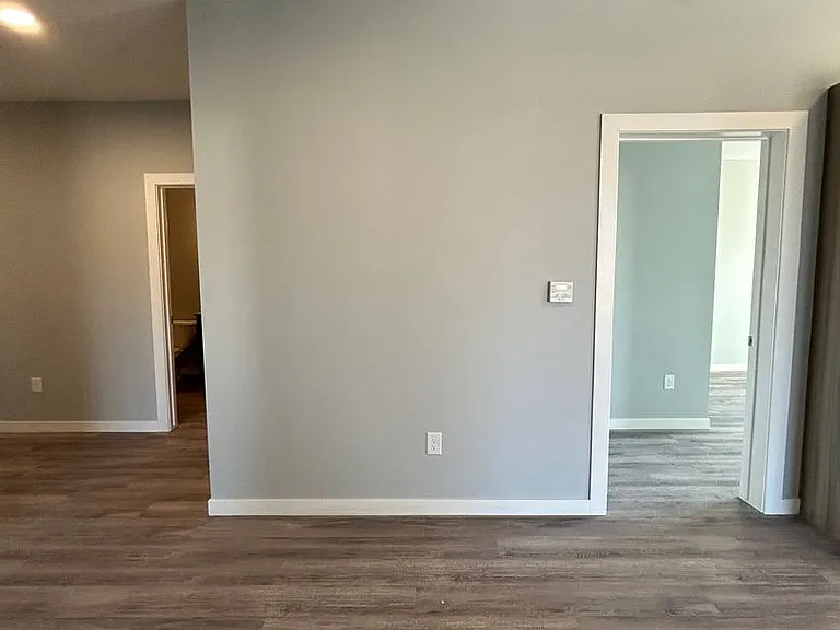 2724 Silver St — Photo 98