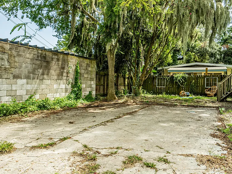 1228 E Henry St — Photo 19