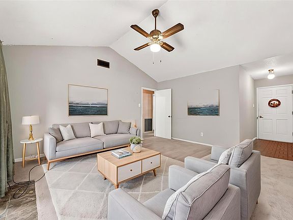4th image of 2220 Ripple Creek Dr