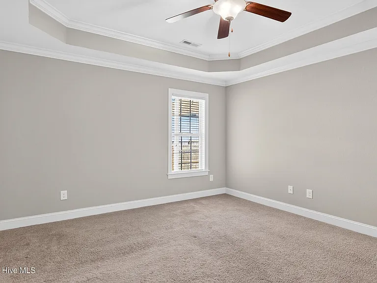 1661 Cambria Dr #B — Photo 23