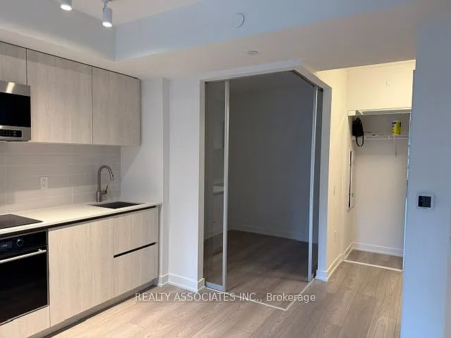 110 Broadway Ave S #321 — Photo 8