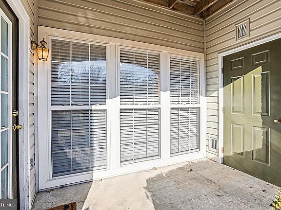3rd image of 111 Sunshine Ct Unit A