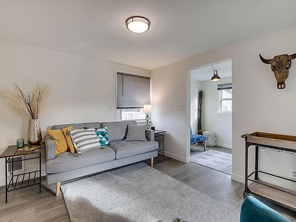 5th image of 3212 Oakes Ave #1/2