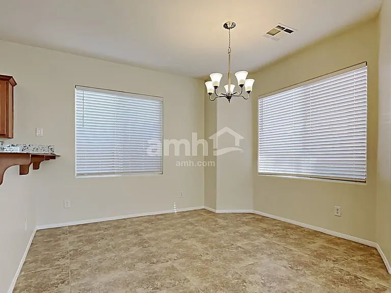 8920 Cambridge Glen Ct — Photo 4