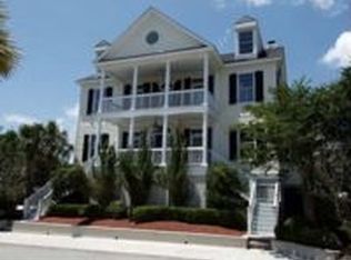 208 Haddell St, Mt Pleasant, SC 29464