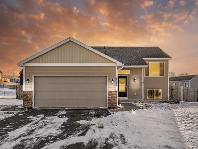 1020 Fox Xing, Nya, MN, 55397
