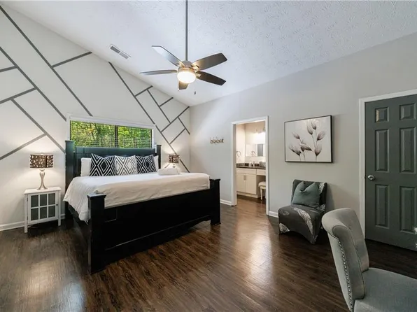 1218 Millstream Trl, Lawrenceville, GA 30044