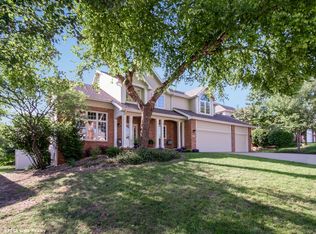 178 57th Ct, West Des Moines, IA 50266