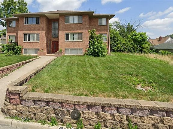 2nd image of 917 Cherry Dr