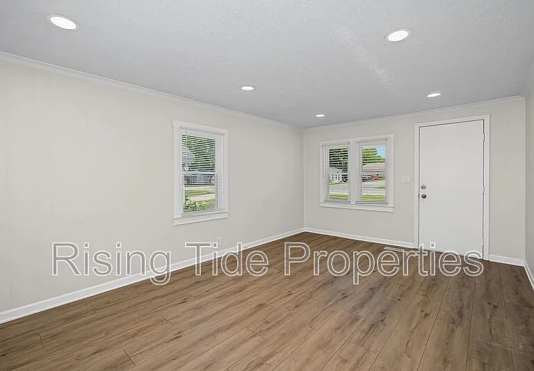 1607 Montgomery Ave — Photo 8