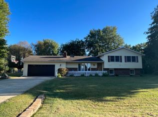 28053 Buena Vista Dr, Rock Falls, IL 61071