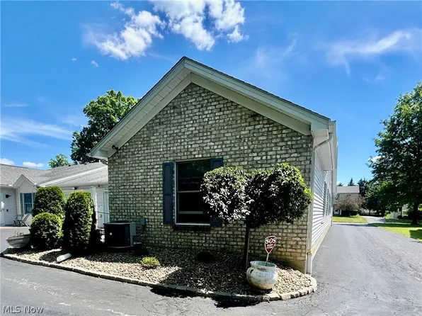 5916 Callaway Cir, Youngstown, OH 44515