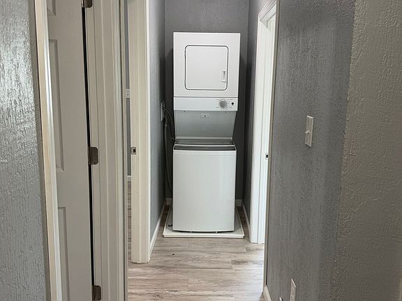 4th image of 175 Sherman Ave #8